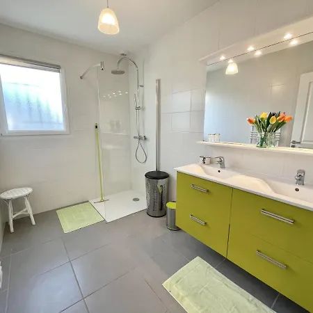 Villa 36 Avenue Rosni Jeune -012 *