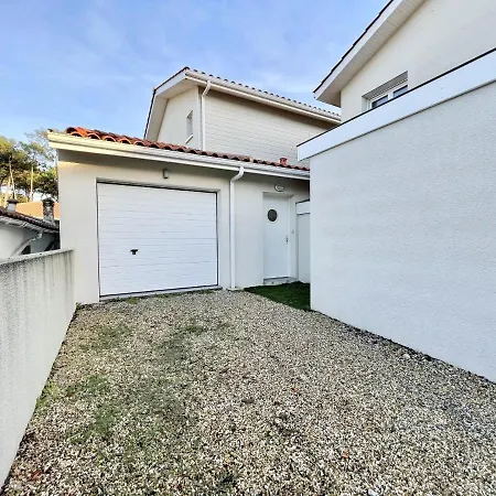 Villa 36 Avenue Rosni Jeune -012 *